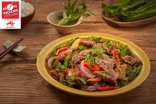 Bắp b&ograve; x&agrave;o đậu rồng
