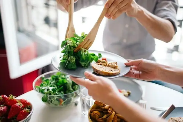 5 món ngon dễ nấu giúp bé tựu trường an toàn mùa dịch