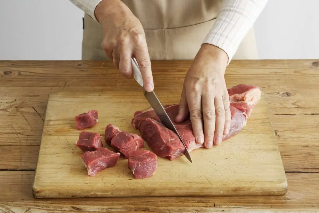 Bí quyết thái các loại thịt chuẩn, đẹp, đúng thớ
