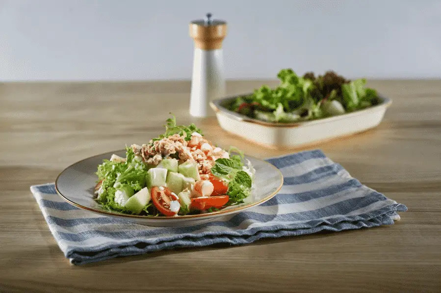 3 mon salad trai cay giu nhiet