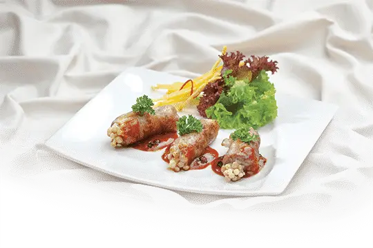 B&ograve; cuộn nấm xốt ti&ecirc;u