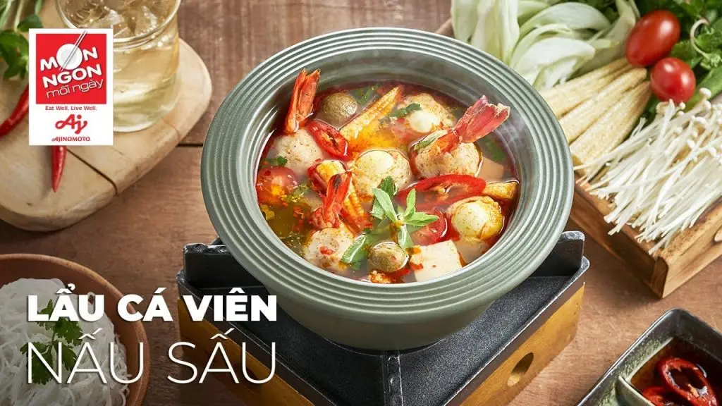 Thử làm lẩu cá viên nấu sấu thơm ngon chuẩn vị Hà Nội