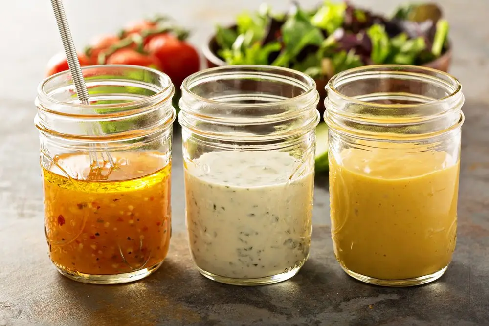 Sốt trộn salad chứa lượng calo cần thiết cho cơ thể v&agrave; gi&uacute;p m&oacute;n ăn ngon miệng