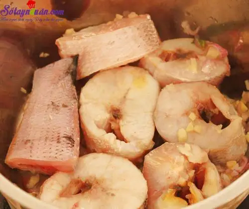 B&iacute; quyết nấu canh chua c&aacute; l&oacute;c thơm ngon tr&ograve;n vị 3