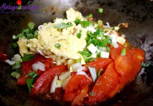 c&aacute;ch l&agrave;m trứng chưng c&agrave; chua 5