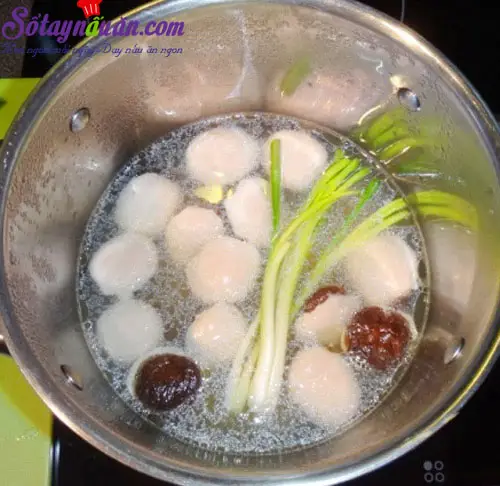 Hướng dẫn nấu canh mọc nấm hương 2