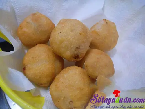 c&aacute;ch l&agrave;m b&aacute;nh r&aacute;n mặn nh&acirc;n thịt 7