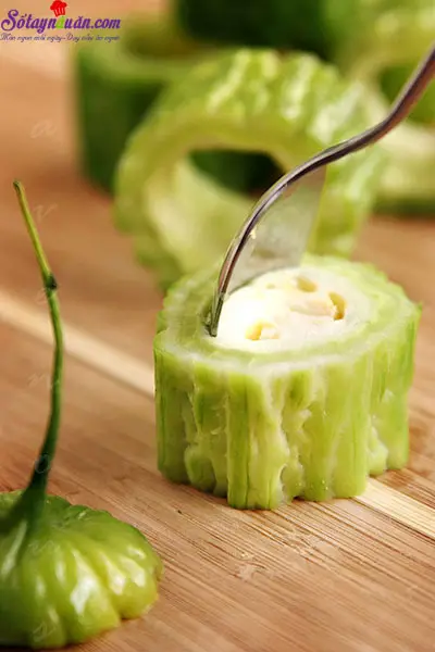 canh mướp đắng nhồi thịt 1