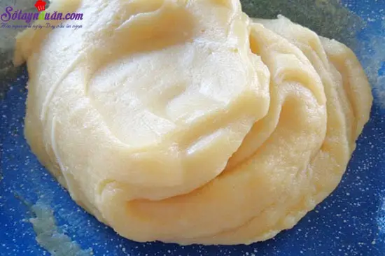 c&aacute;ch l&agrave;m b&aacute;nh dẻo đậu xanh l&aacute; dứa 2