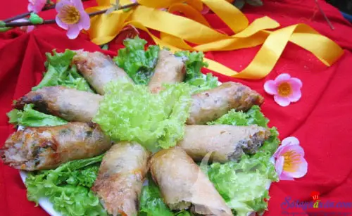 C&aacute;ch l&agrave;m nước chấm nem r&aacute;n ngon