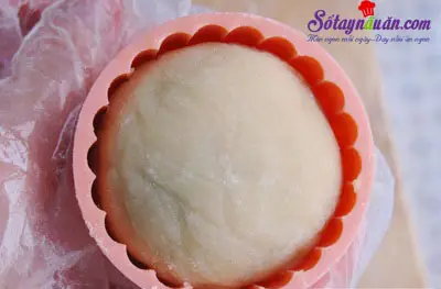 Mẹo nặn nh&acirc;n b&aacute;nh nướng đ&uacute;ng c&aacute;ch cho b&aacute;nh th&ecirc;m ngon 11