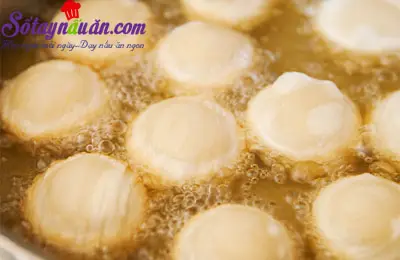 C&aacute;ch l&agrave;m b&aacute;nh bao chi&ecirc;n nh&acirc;n lạp xưởng ngon tuyệt hảo 10