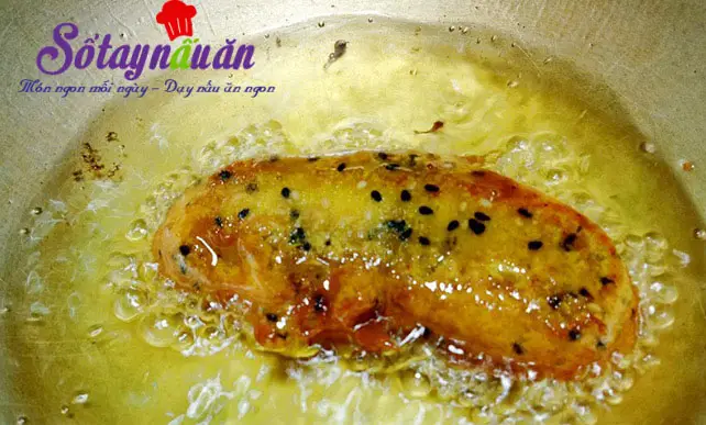 B&aacute;nh chuối chi&ecirc;n vừng đen 5