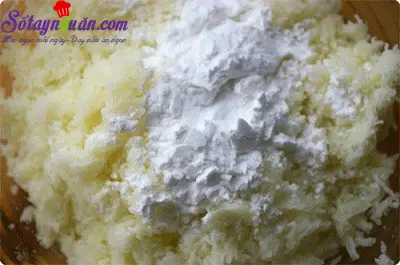 C&ocirc;ng thức cho khoai t&acirc;y bọc trứng b&eacute;o ngậy thơm ngon 1