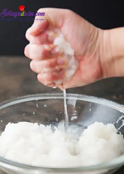 Hướng dẫn l&agrave;m b&aacute;nh bao chi&ecirc;n nh&acirc;n lạp xường ngon 3