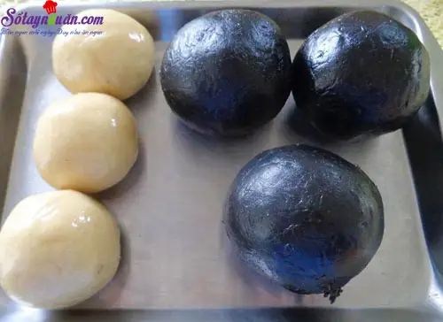 c&aacute;ch l&agrave;m b&aacute;nh nướng nh&acirc;n m&egrave; đen trứng muối 6