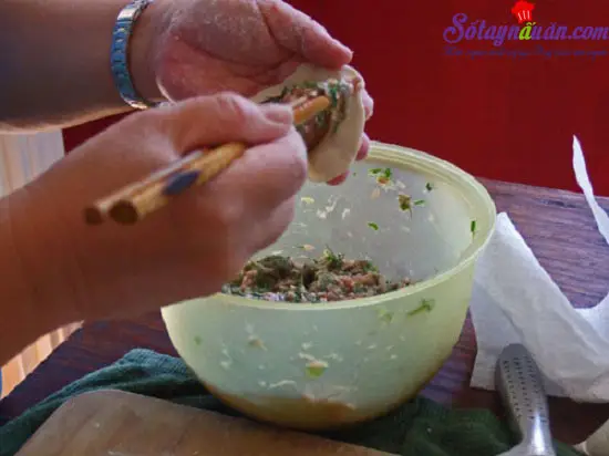c&aacute;ch l&agrave;m b&aacute;nh sủi cảo 5