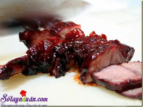 Hướng dẫn c&aacute;ch l&agrave;m thịt x&aacute; x&iacute;u ngon kh&oacute; cưỡng 8