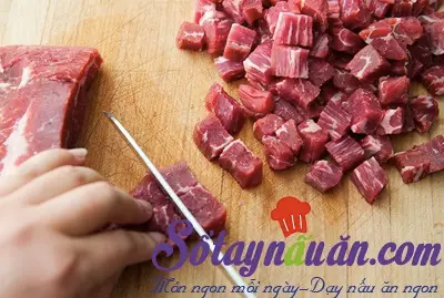 b&ograve; hầm củ sen ng&ocirc; ngọt