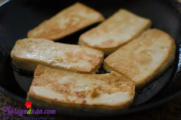 C&aacute;ch l&agrave;m đậu phụ r&aacute;n trứng kiểu H&agrave;n chua cay tuyệt ngon 6