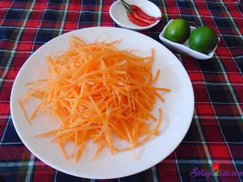 C&aacute;ch l&agrave;m nộm xo&agrave;i rau củ 3