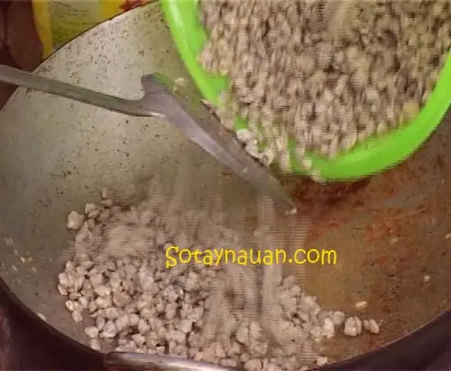 C&aacute;ch nấu ch&aacute;o hến 2