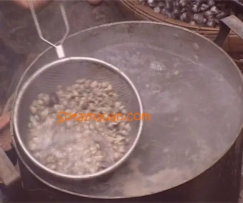 C&aacute;ch nấu ch&aacute;o hến 1