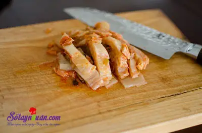 C&ocirc;ng thức cho m&oacute;n spaghetti kim chi dai ngon từng sợi 2