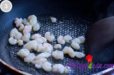 Đậu phụ sốt t&ocirc;m chua ngọt 3