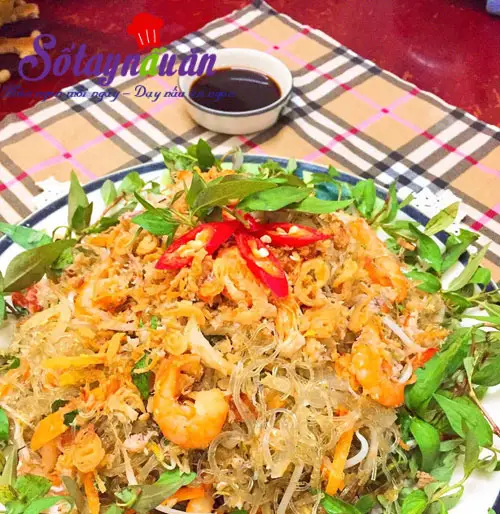 C&aacute;ch l&agrave;m miến x&agrave;o hải sản 6