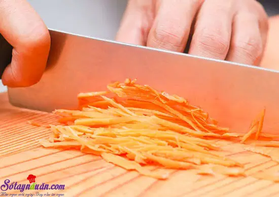 C&aacute;ch l&agrave;m m&oacute;n cơm chi&ecirc;n Nhật Bản 4