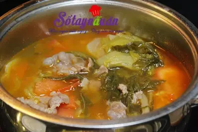 c&aacute;ch nấu canh dưa b&ograve; 4