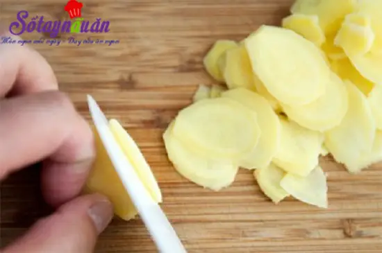 Hướng dẫn l&agrave;m b&ograve; hầm si&ecirc;u ngon kh&ocirc;ng thể ch&ecirc;