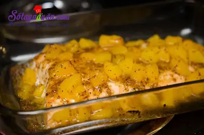Hướng dẫn l&agrave;m c&aacute; hồi xốt đ&agrave;o chua ngọt thơm ngon kh&oacute; cưỡng 10