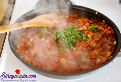 Hướng dẫn l&agrave;m m&oacute;n lasagna mới lạ m&agrave; ngon 4