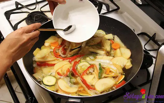 C&aacute;ch l&agrave;m thịt chua ngọt kiểu H&agrave;n 8
