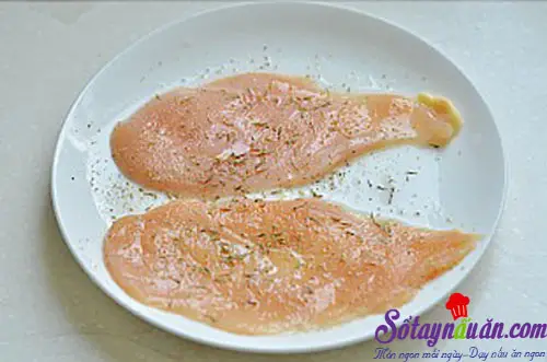 thịt x&ocirc;ng kh&oacute;i cuộn g&agrave; nướng thơm ngon 1