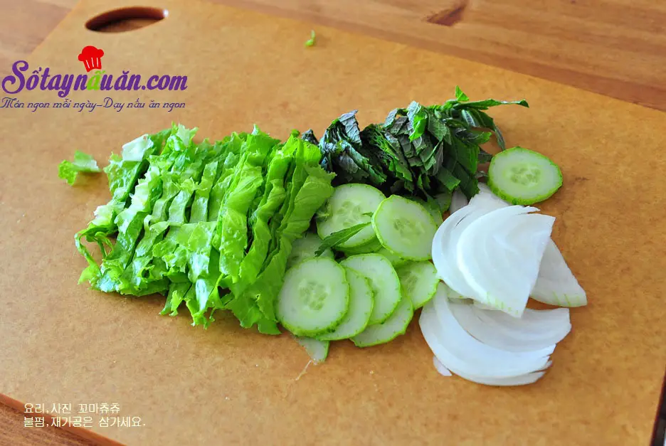 Tự tay l&agrave;m m&igrave; trộn cay vị H&agrave;n ngon kh&ocirc;ng cưỡng được 1